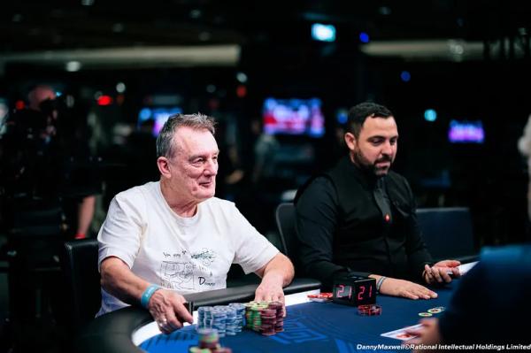 Poker : EPT PARIS : Barny Boatman, Mister Hendon Mob en tête du chipcount à  18 left