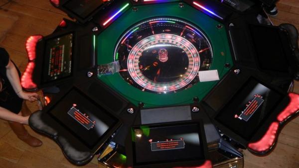 Poker : Six mois de prison ferme pour les tricheurs de La Grande-Motte