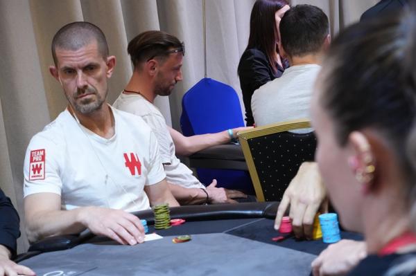 Poker :  SISMIX 2025 MAIN EVENT : Un DAY 1B tout aussi explosif !