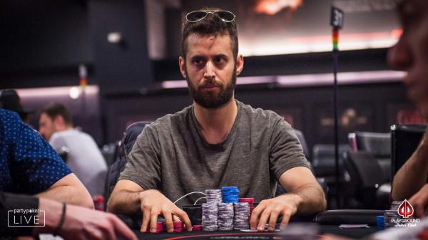 Poker : Trois joueurs canadiens perdent la main contre le fisc québécois ! 