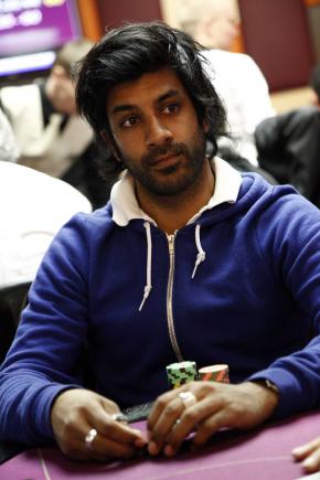 Poker : Dhorasoo Vikash Dhorasoo Vikash