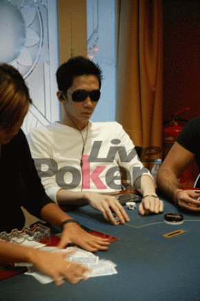 Poker : KHAN M KHAN M